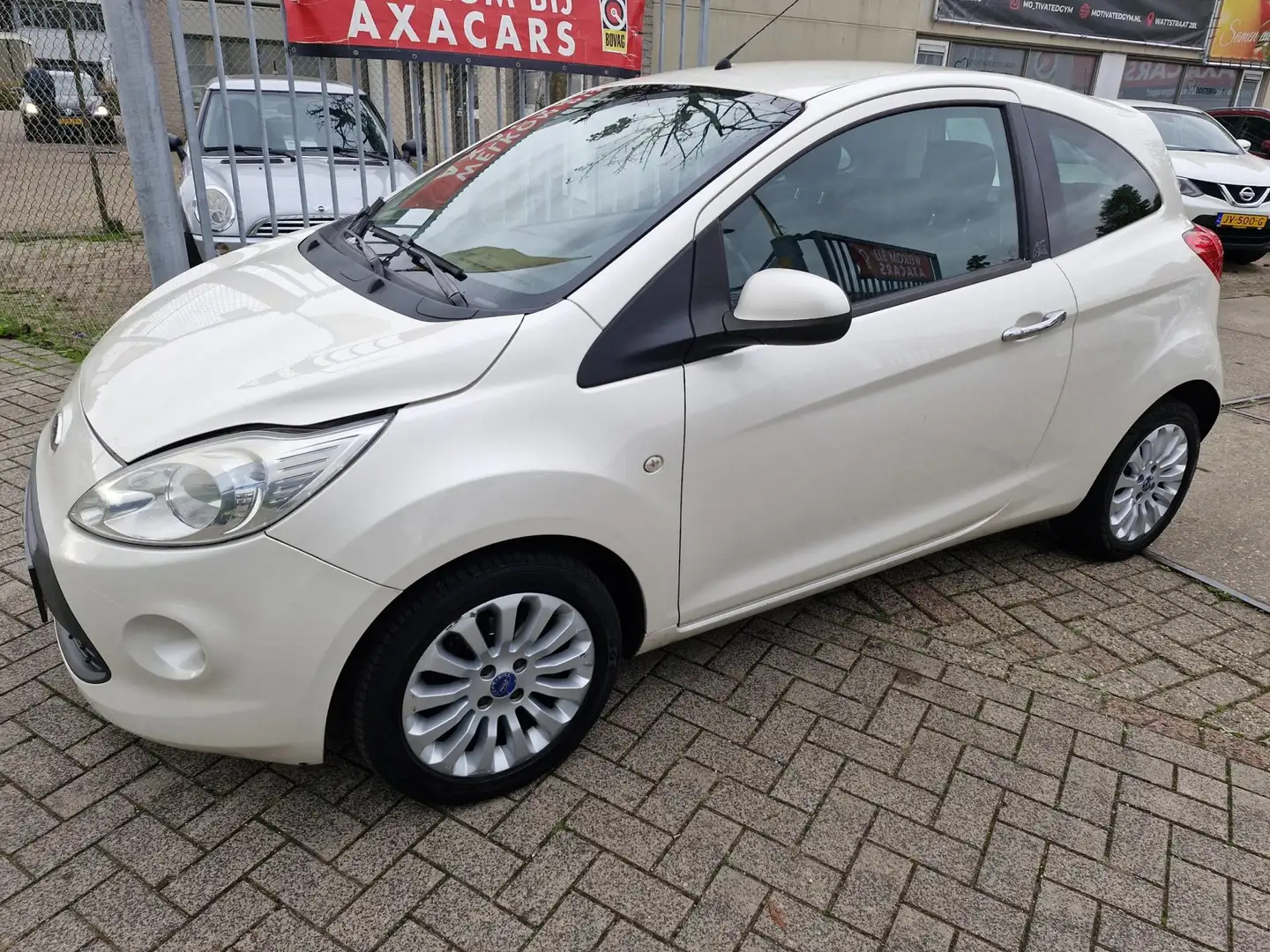 Ford Ka/Ka+ 1.2 Titanium X start/stop AIRCO ! NIEUWE APK ! INR Blanc - 2