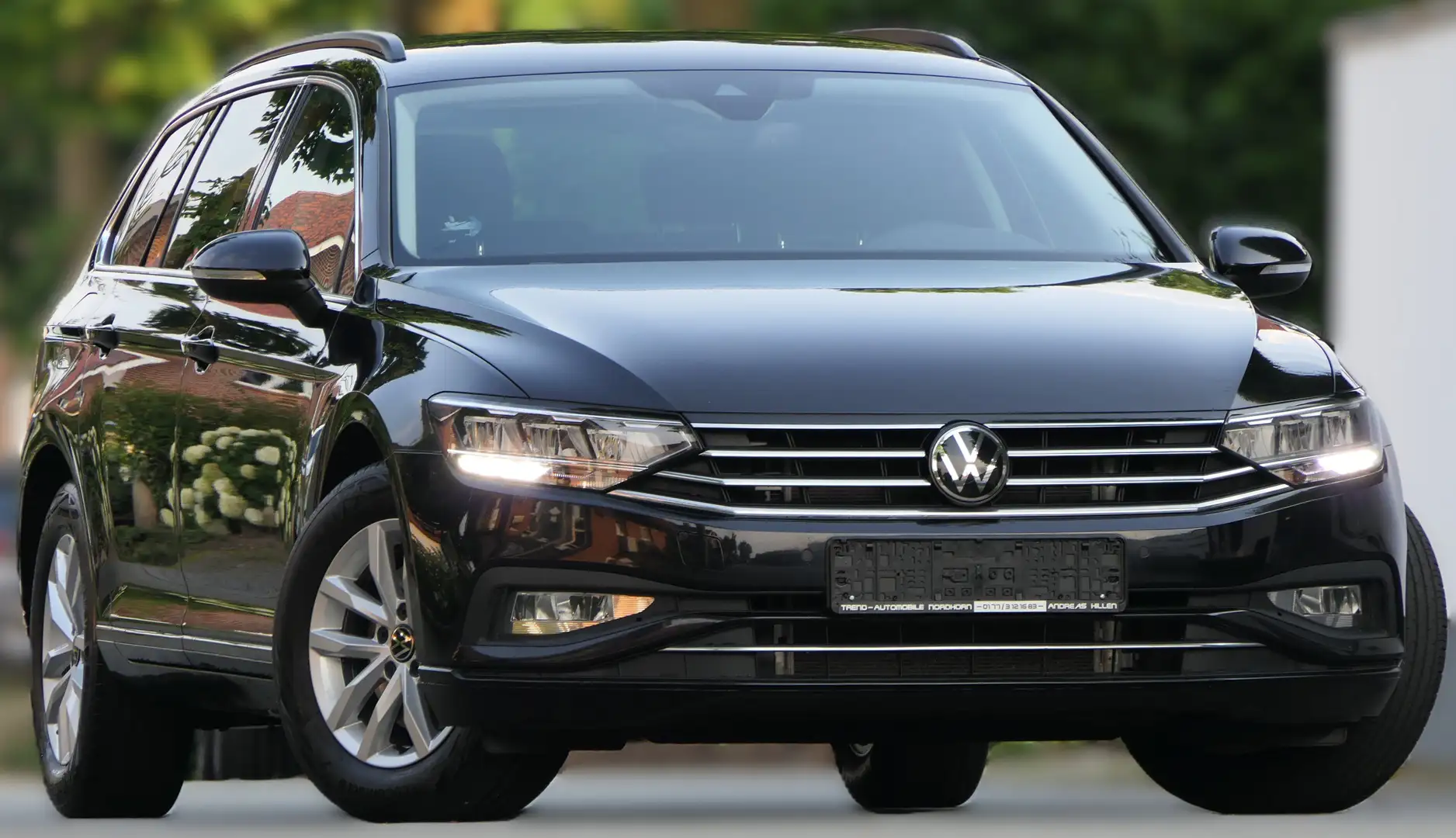 Volkswagen Passat Variant BUSINESS+DSG+LED+ALU+NAVI+ACC+AHK+RFK+DAB+APP+FSE Noir - 2