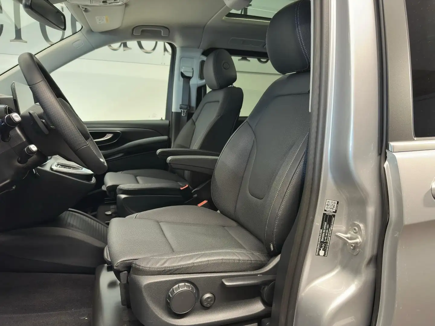 Mercedes-Benz EQV 300 Larga - 2