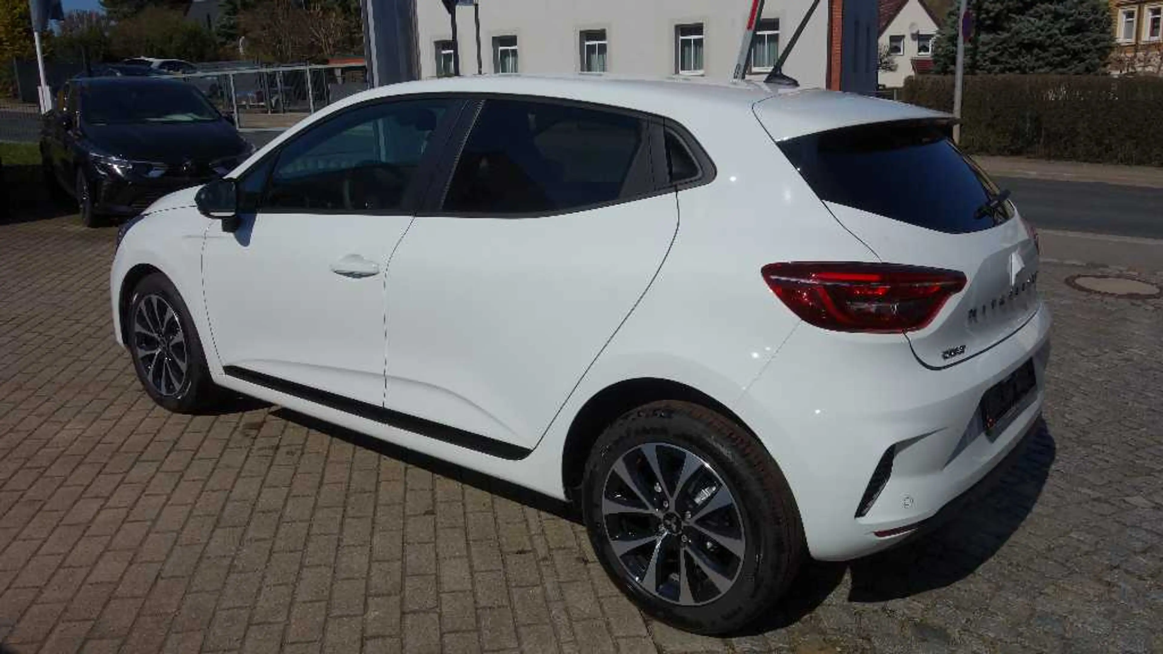 Mitsubishi Colt PLUS 1.0 T 6-Gang Kamera,Sitzhzg,Lenkrad beheizbar — photo 7
