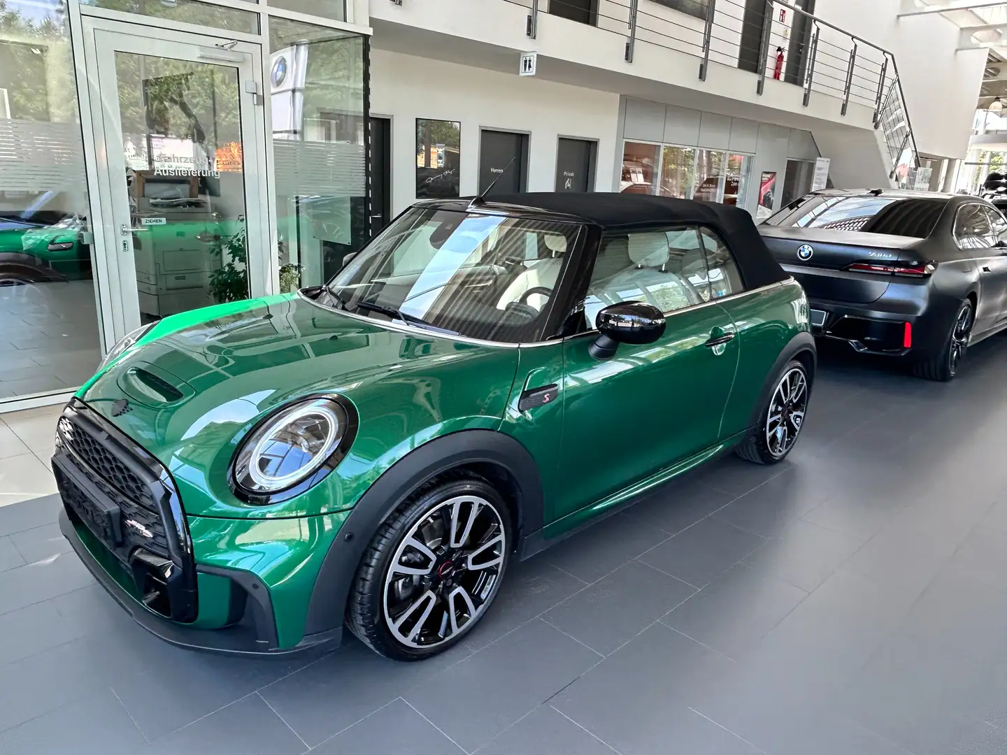 MINI Cooper S Cabrio MINI Cooper S Cabrio Aut. Cooper S Grün - 1