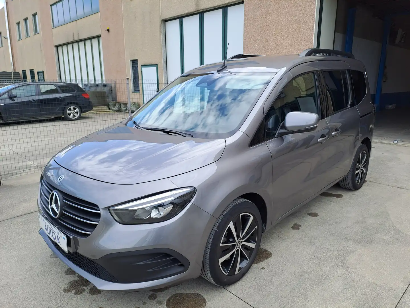 Mercedes-Benz T-Class Mercedes-Benz T-Class T 180d Sport Gris - 2