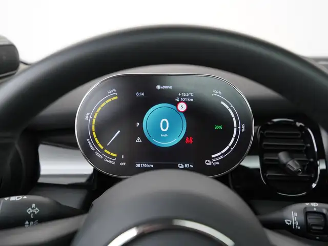 MINI Hatch view 9