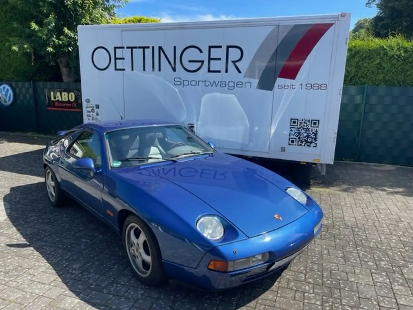 Porsche 928 GTS Bleu - 1