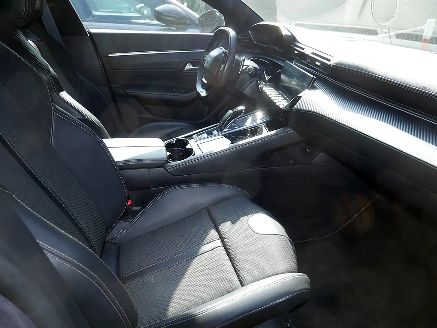 Peugeot 508 SW GT PureTech 180 SHZ ACC AKTIVSITZE LED Gris - 2