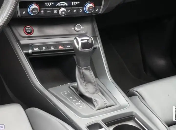 Audi Q3 2022, foto 19