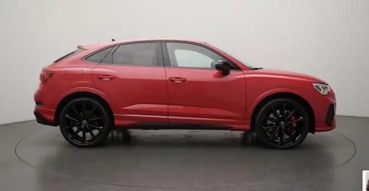 Audi Q3 2022, foto 3