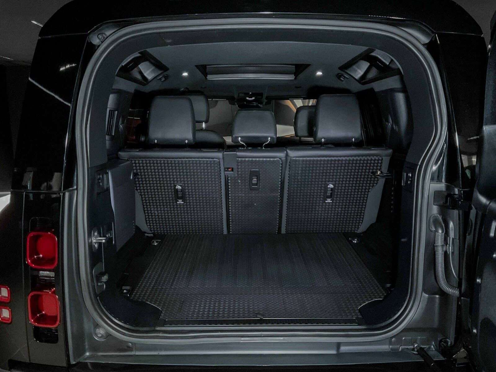 2023 Land Rover Defender SE | Sunroof | Navigation | Bluetooth | Heated Sea thumb 21