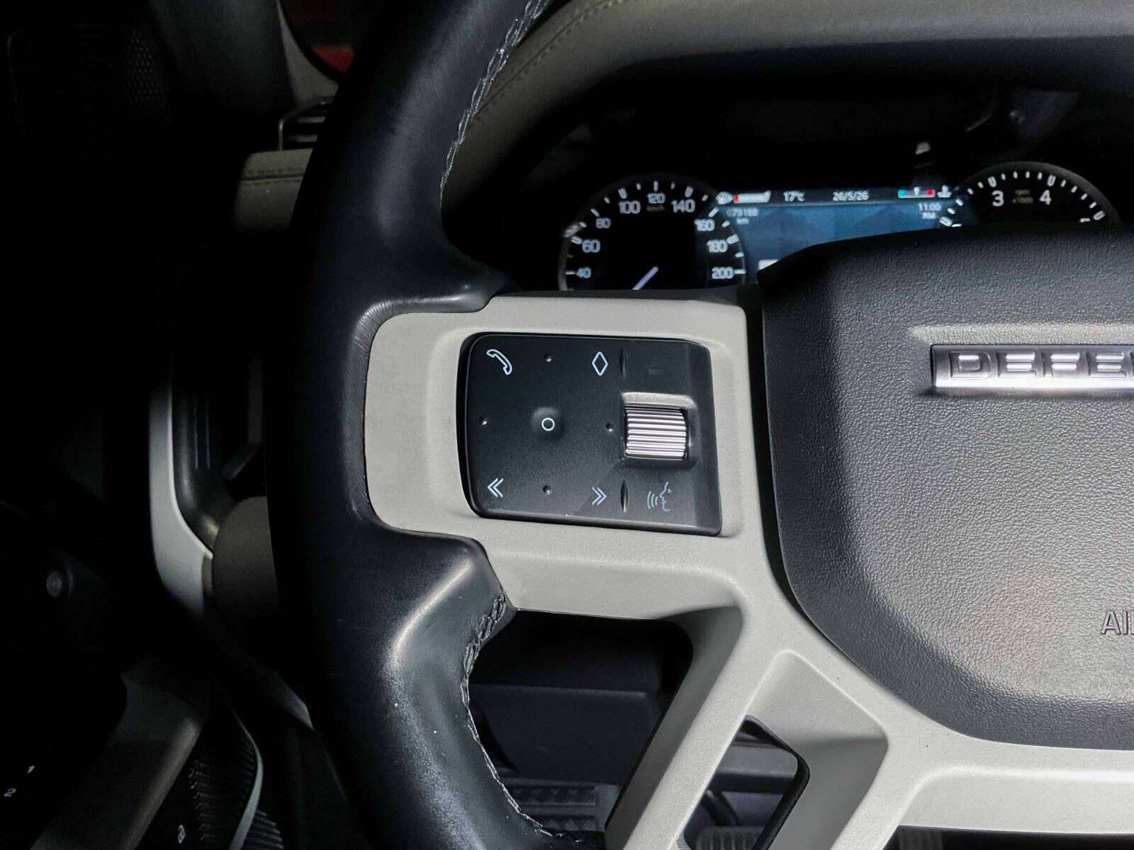 2023 Land Rover Defender SE | Sunroof | Navigation | Bluetooth | Heated Sea thumb 15