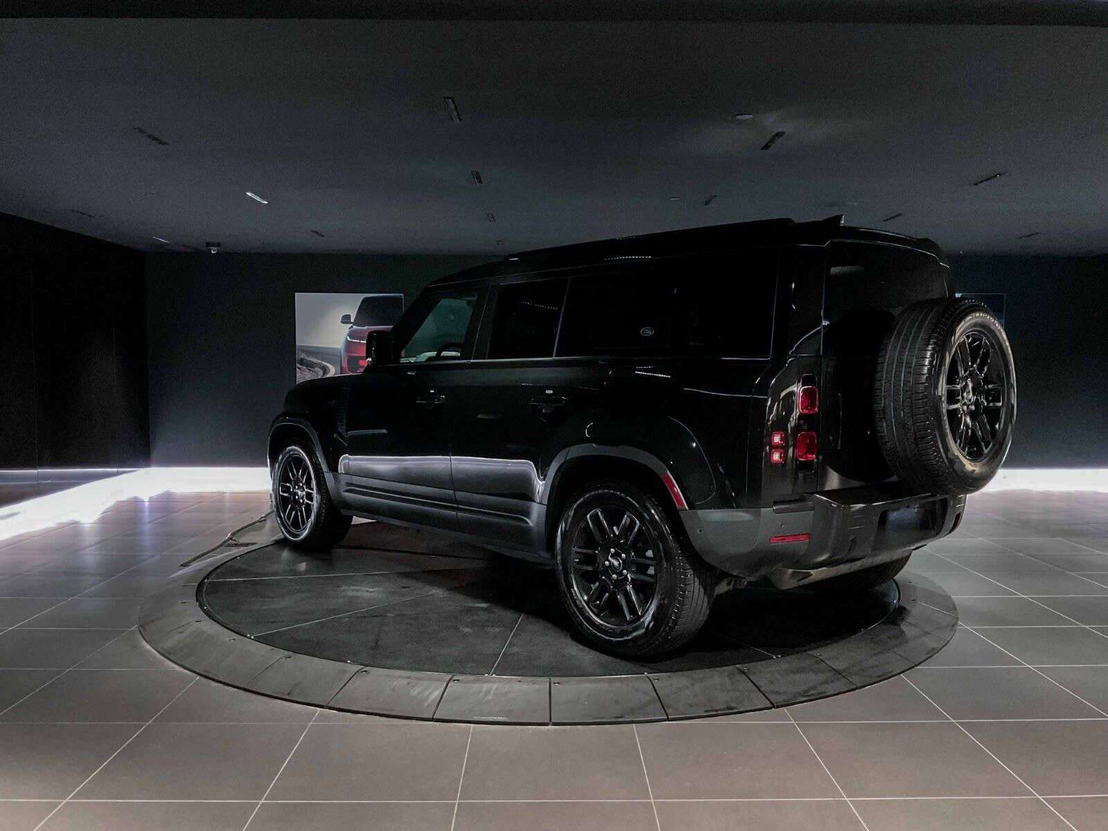 2023 Land Rover Defender SE | Sunroof | Navigation | Bluetooth | Heated Sea thumb 6