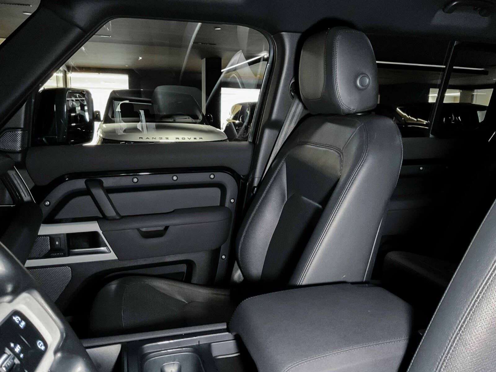 2023 Land Rover Defender SE | Sunroof | Navigation | Bluetooth | Heated Sea thumb 19