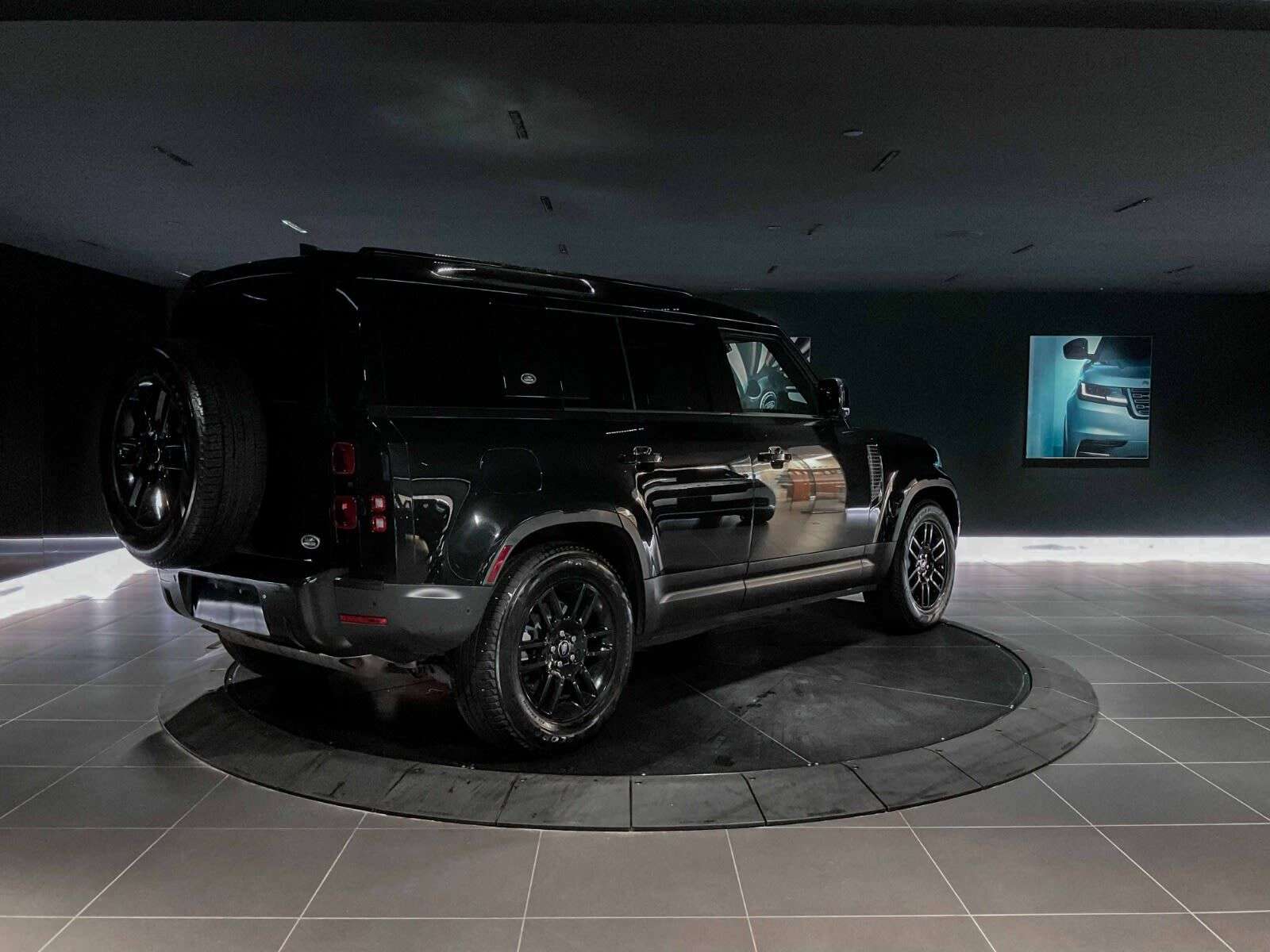 2023 Land Rover Defender SE | Sunroof | Navigation | Bluetooth | Heated Sea thumb 8