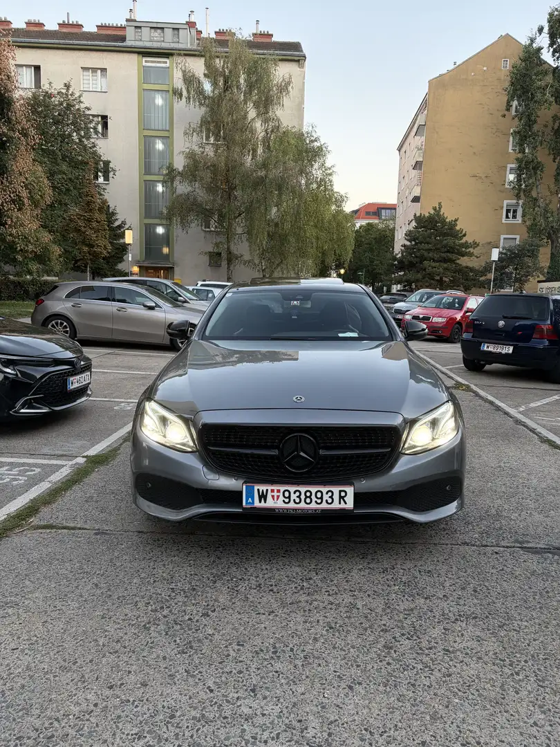 Mercedes-Benz E 220 d Avantgarde Aut. - 1