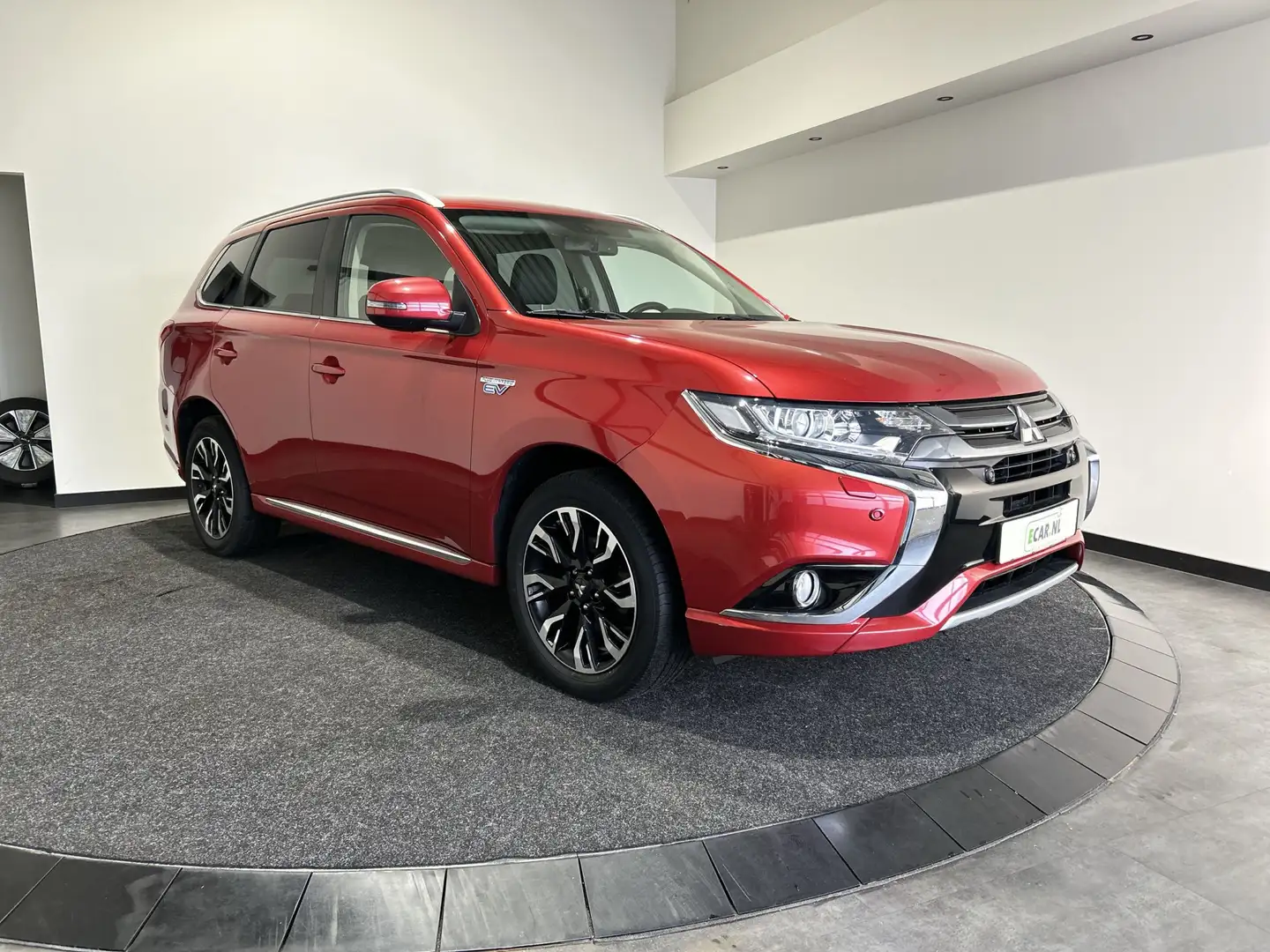 Mitsubishi Outlander 2.0 PHEV Executive Edition Goed onderhouden! | Net Rot - 1