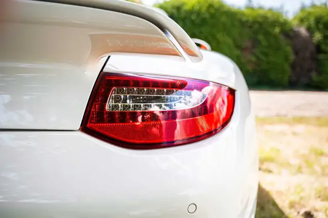 Porsche 911 view 14