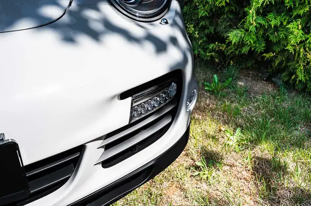 Porsche 911 view 15