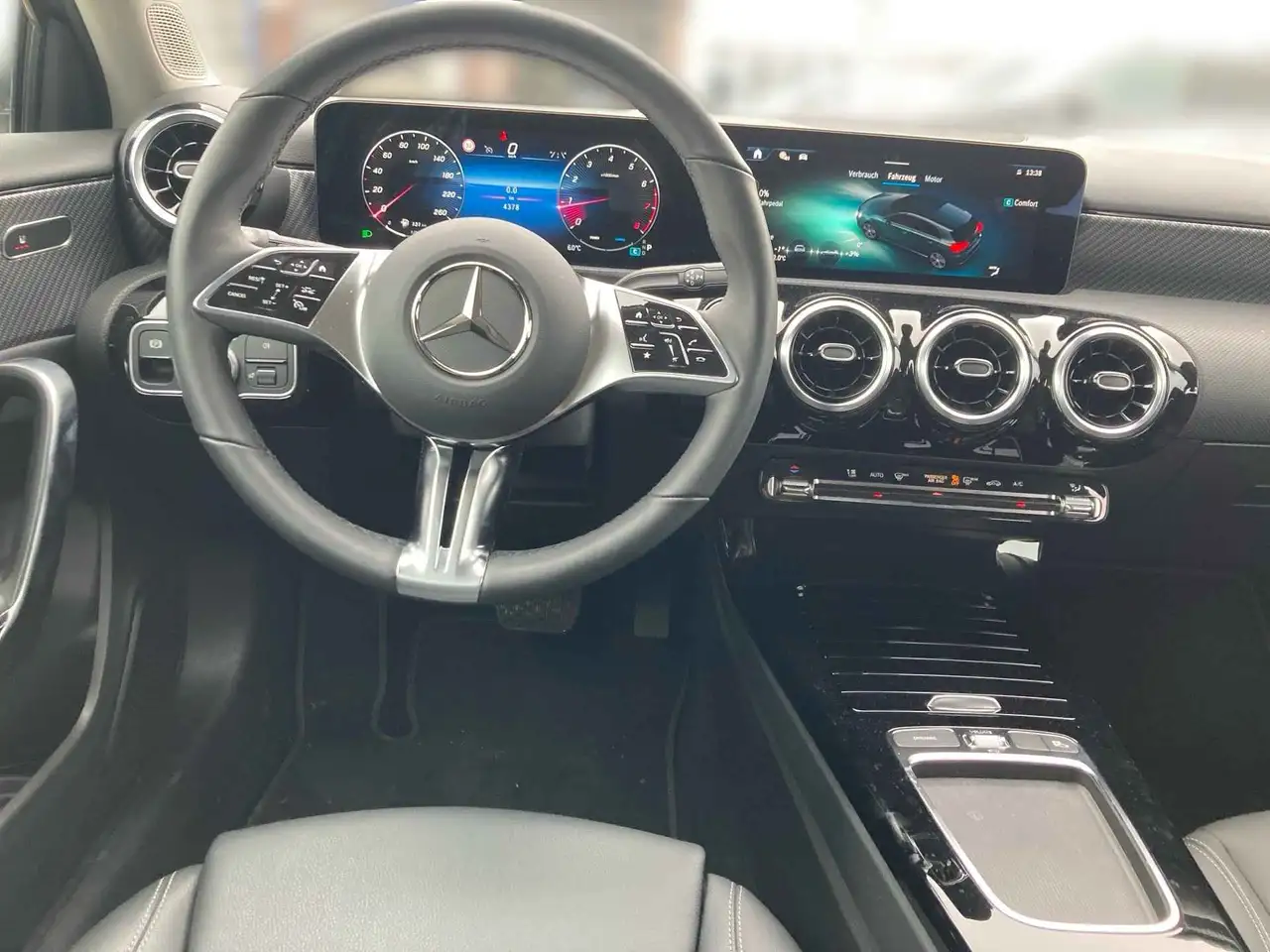 Mercedes-Benz A 200 Progressive Adv.+LED+360°Kam+Navi+Winter-P 10