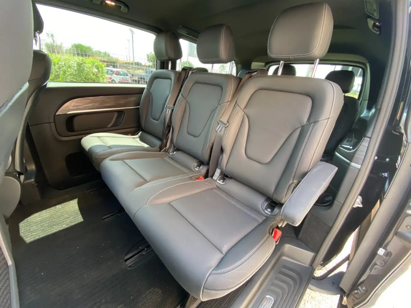Mercedes-Benz Viano V250 d Automatic Premium Extralong (140 kw) - 2