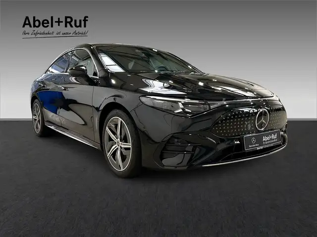 Mercedes-Benz CLA view 3