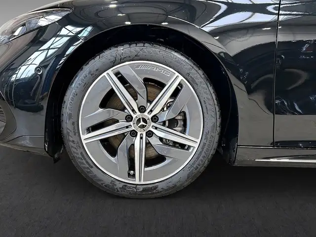Mercedes-Benz CLA view 7