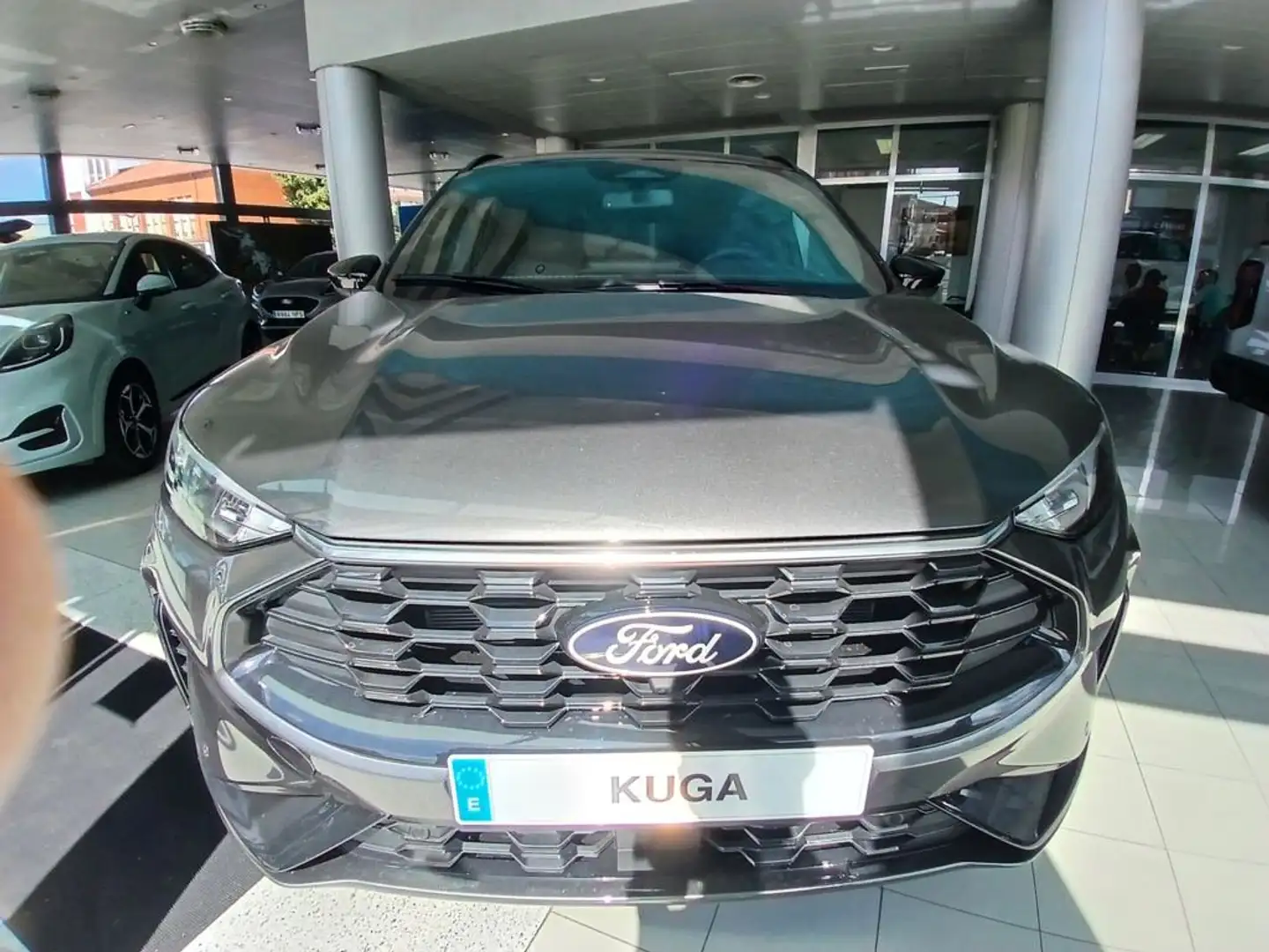 Ford Kuga 2.5 Duratec PHEV ST-Line X 4x2 Gris - 2