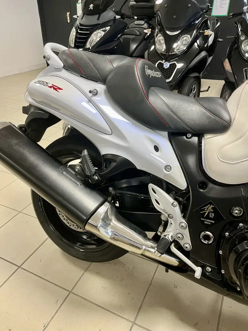 Suzuki GSX 1300 Wit - 2