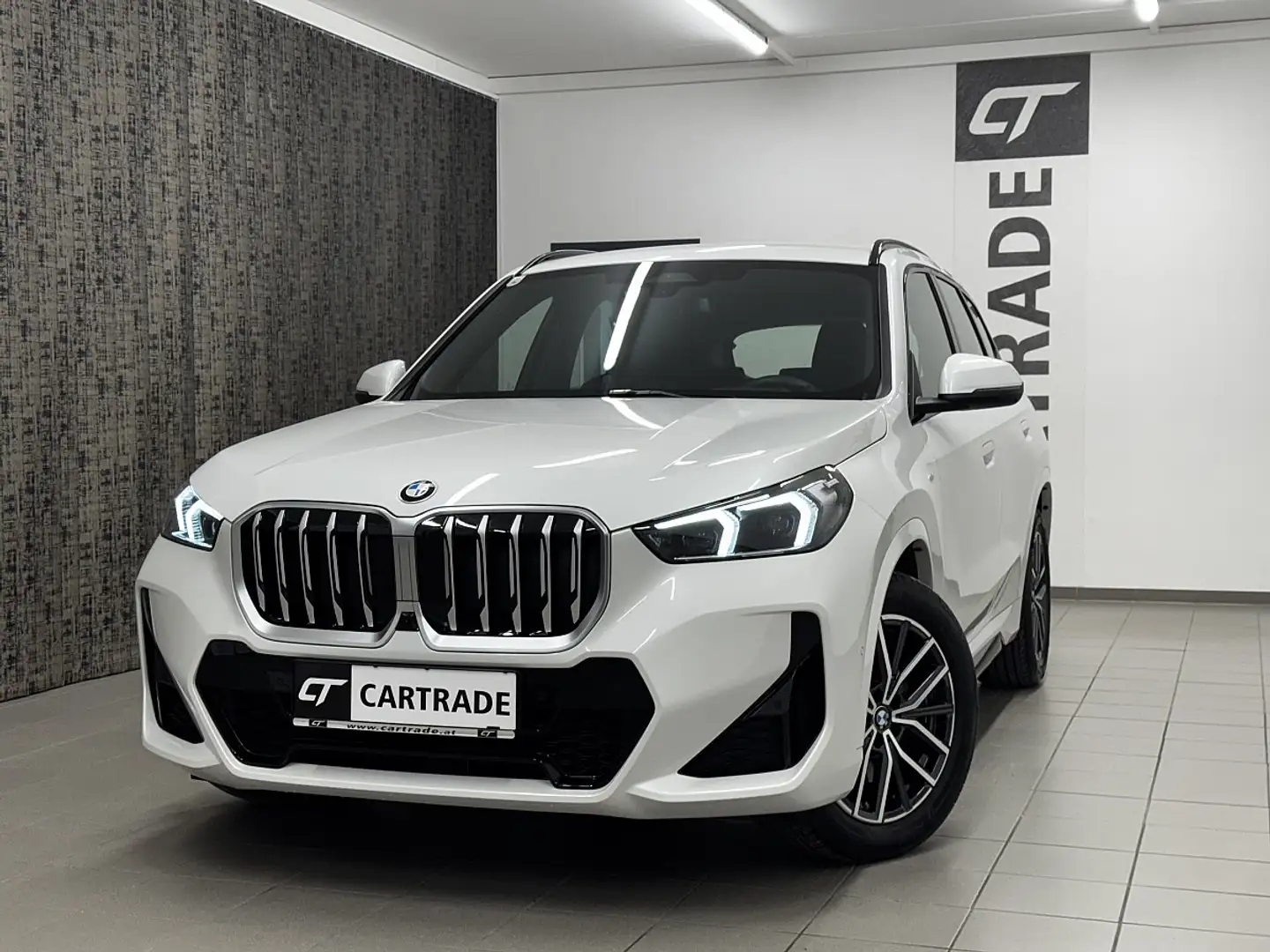 BMW X1 xDrive23d 48V Aut. M-SPORTPAKET /LED/ VIRTUAL/ ... Blanc - 1