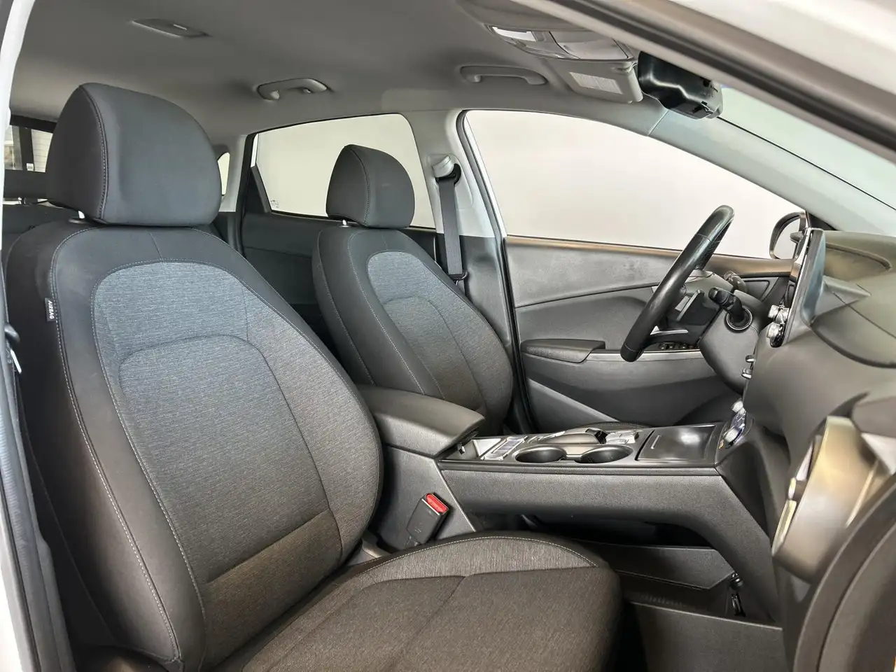 Hyundai KONA photo Hyundai KONA