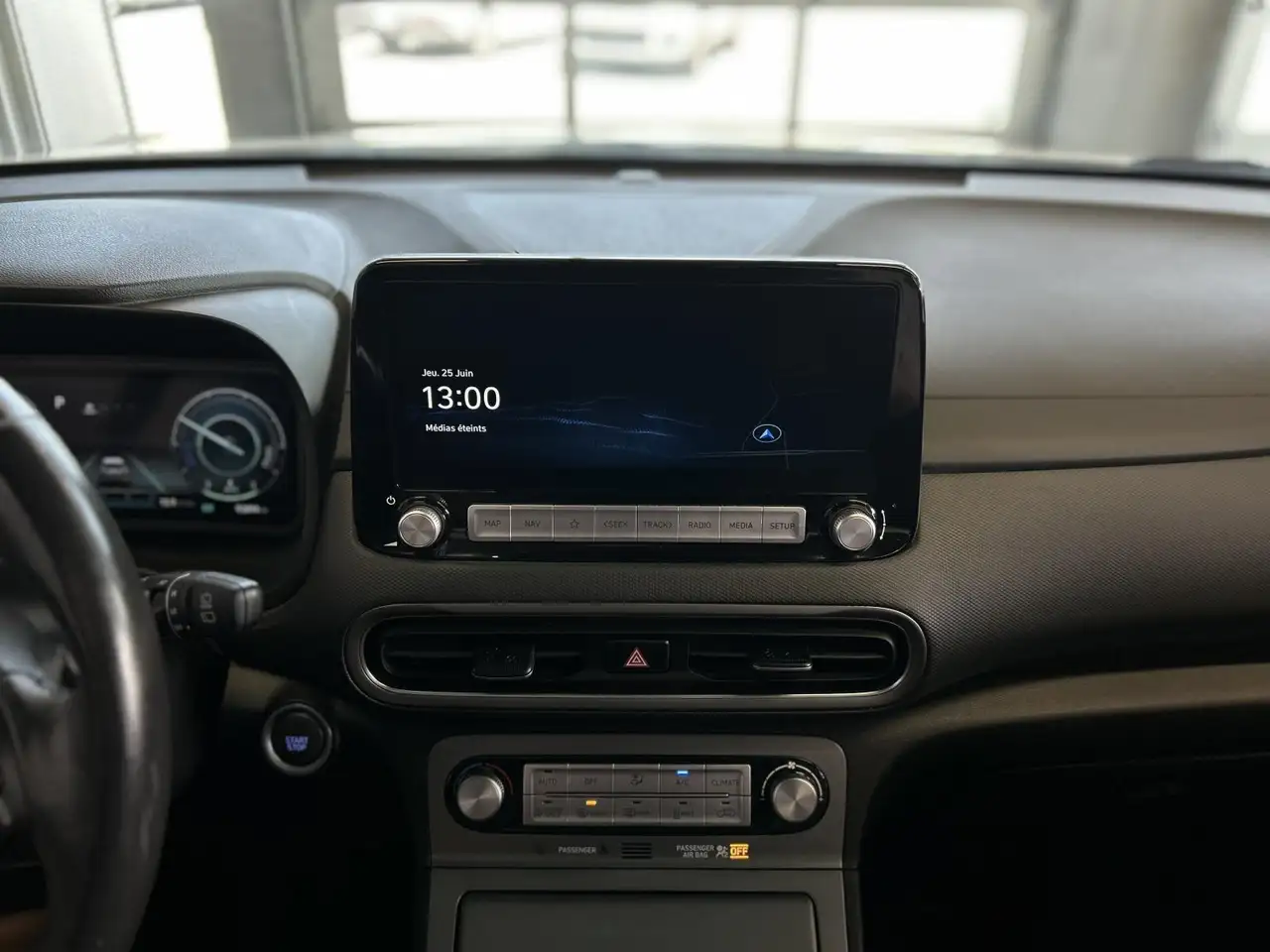 Hyundai KONA photo Hyundai KONA