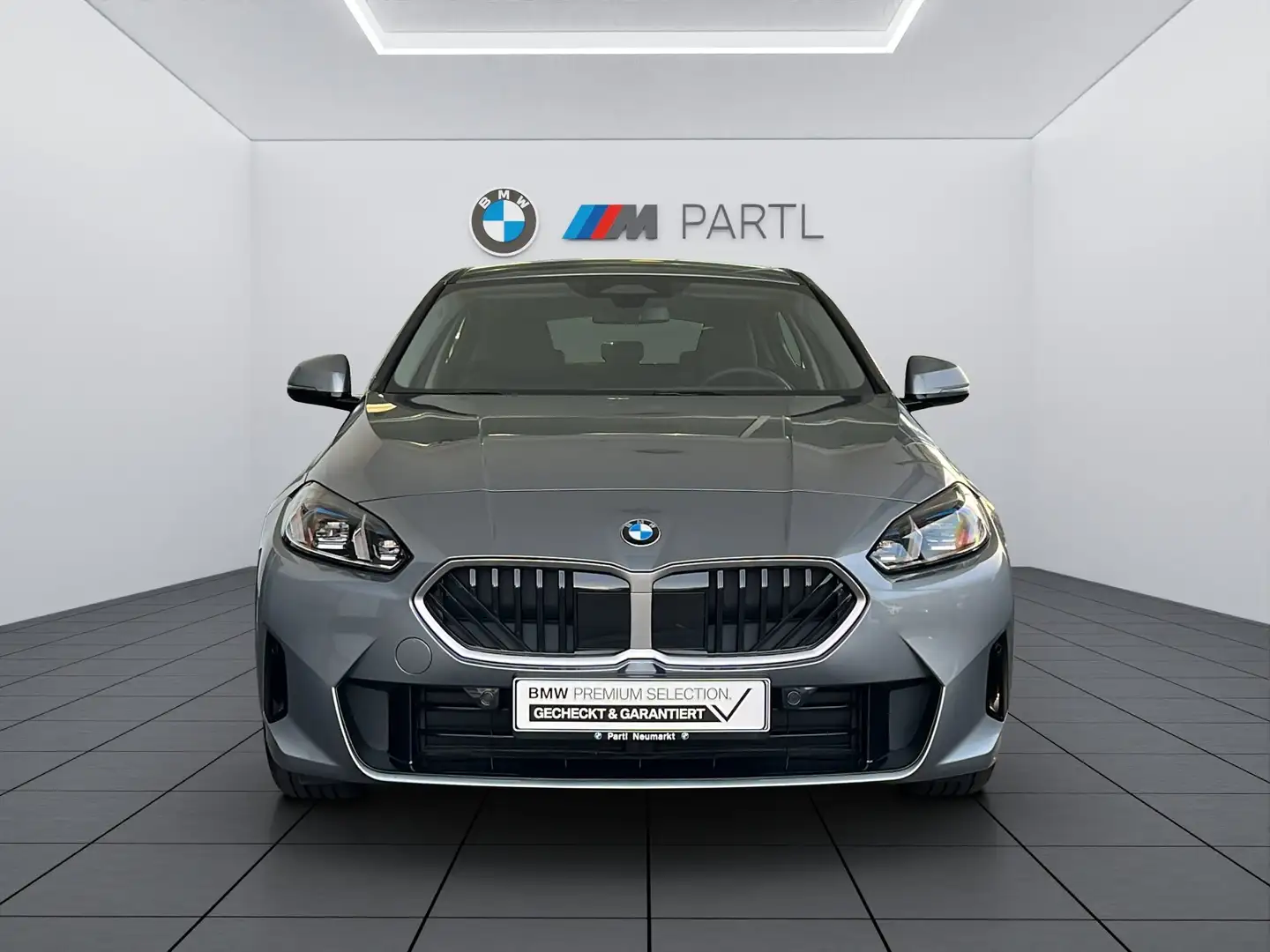 BMW 120 NAVI adapLED RFK Dr.Assist Keyless Sportsitze Gris - 2