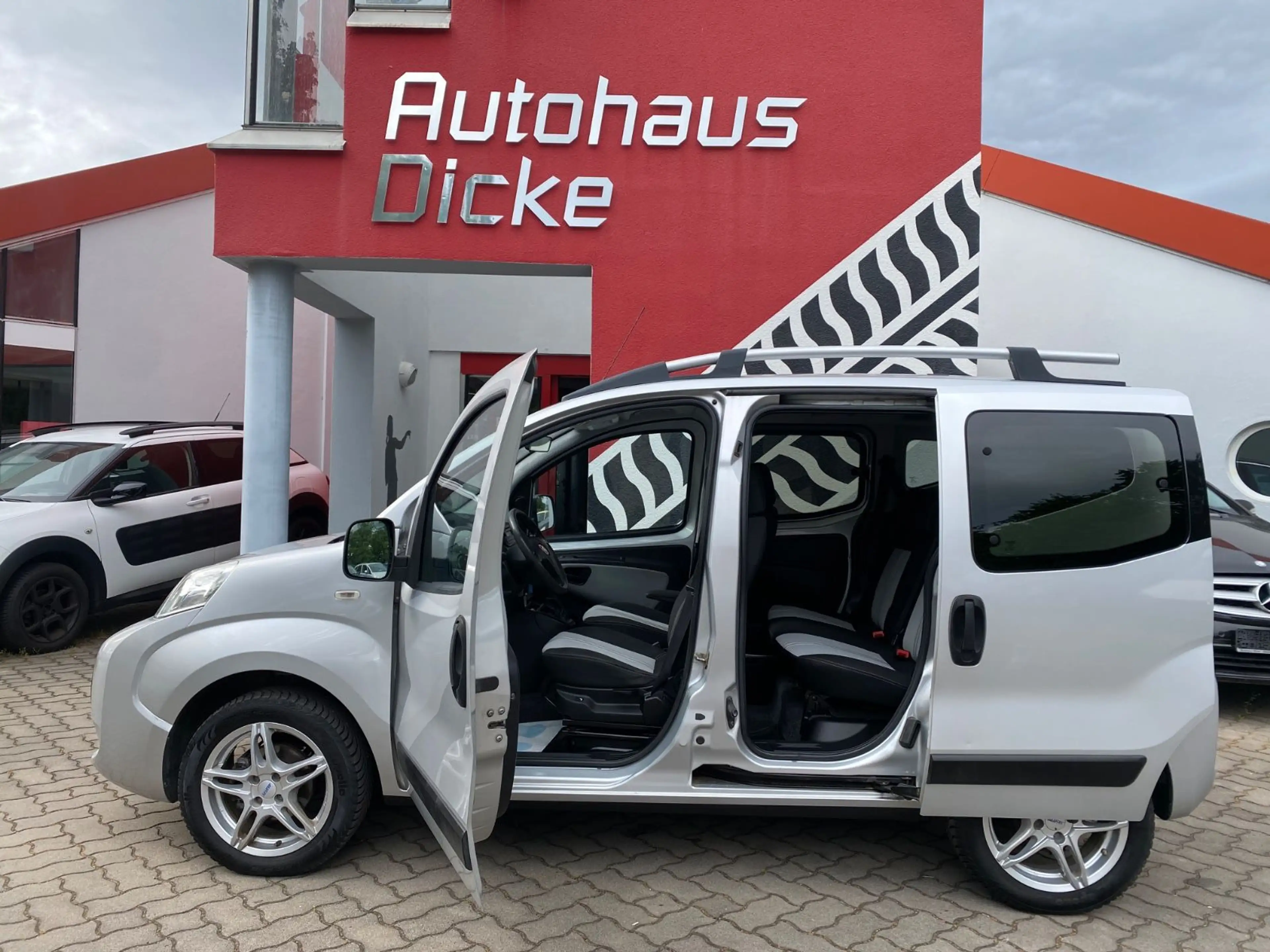 Fiat Qubo Easy Klima Sitzheizg Schiebetüren li+re — photo 10