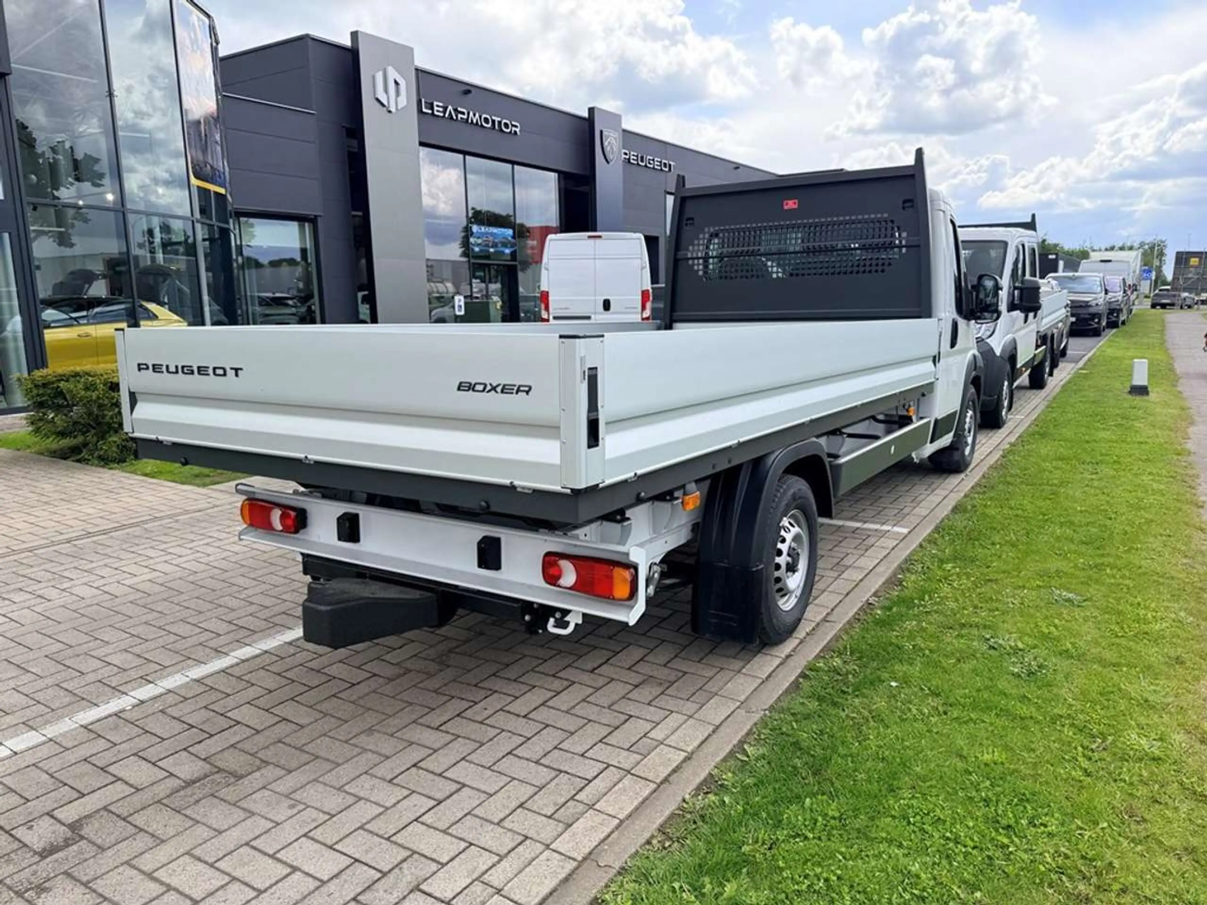 Peugeot Boxer L3 Automaat 180PK Open Laadbak *STOCK* — photo 3