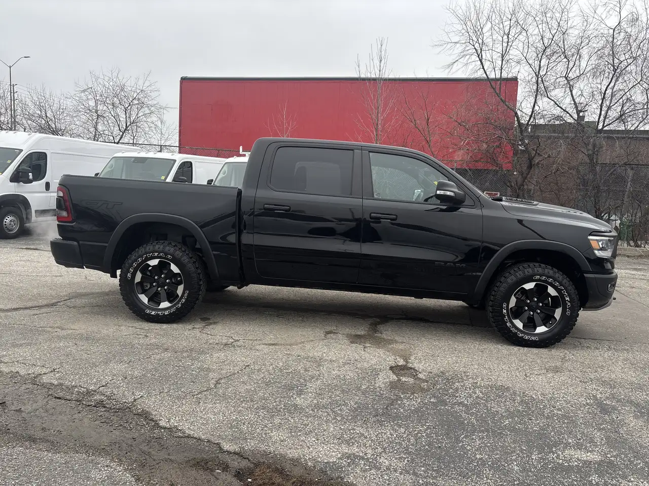 RAM 1500 снимка RAM 1500
