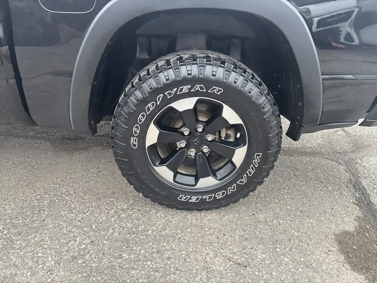 RAM 1500 снимка RAM 1500
