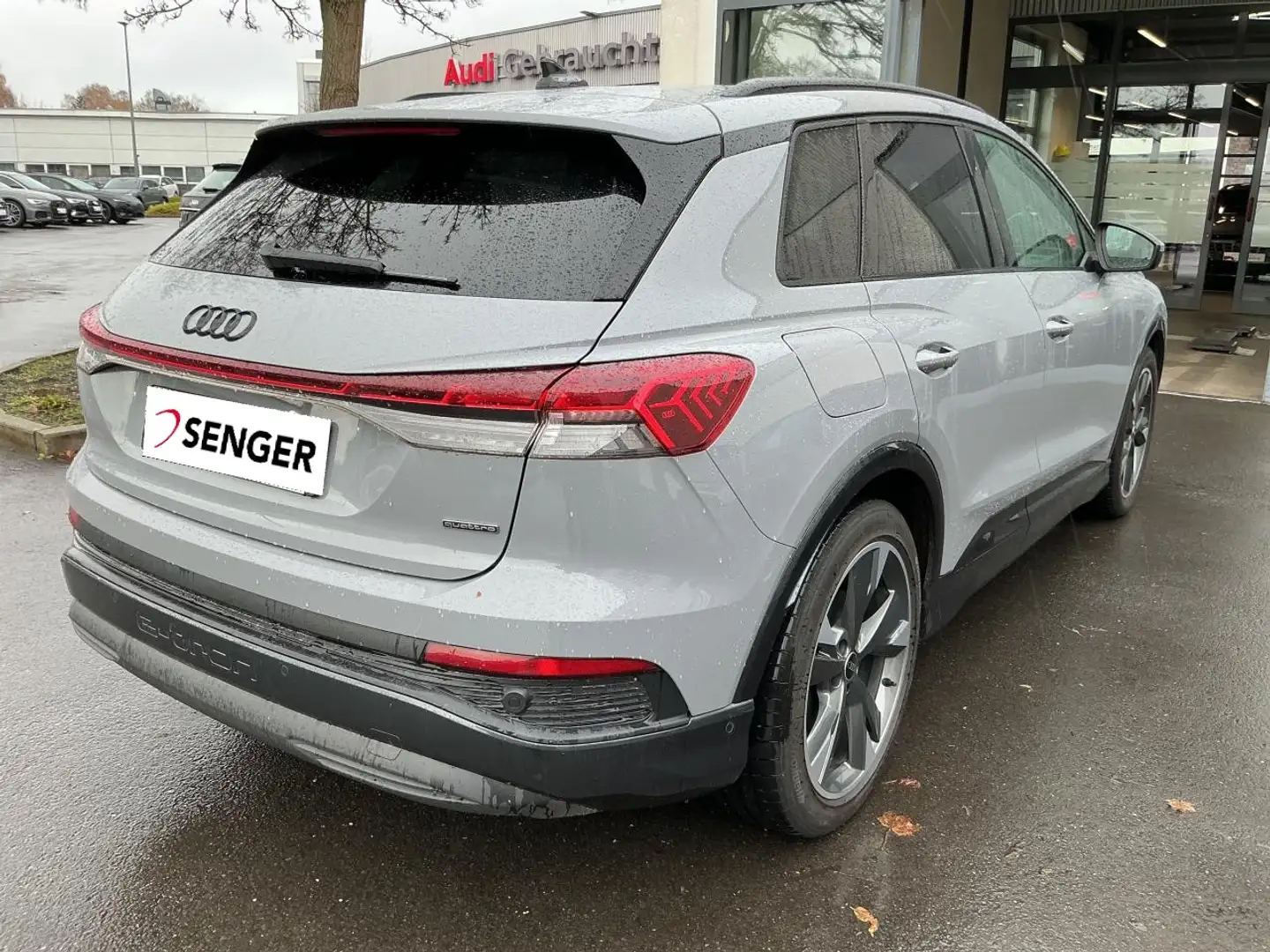 Audi Q4 e-tron 50 quattro Navi ACC Sitzhzg.Carplay Grau - 2