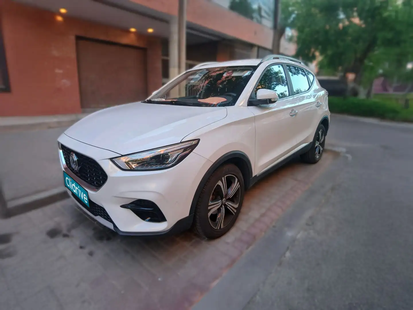 MG ZS 1.5 Comfort Blanco - 2