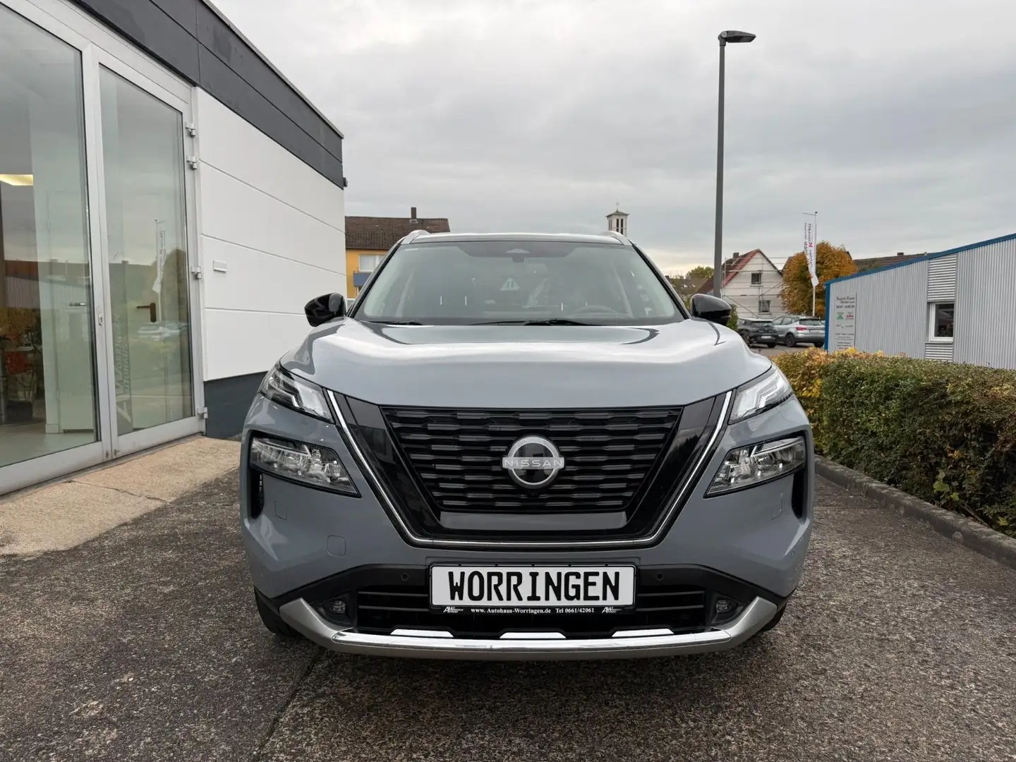 Nissan X-Trail e-Power e-4orce Tekna Grau - 2