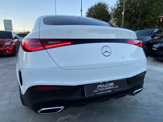 Mercedes-Benz GLC view 15