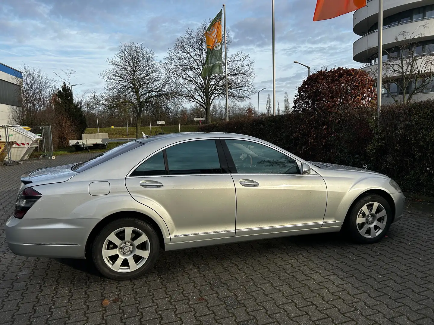Mercedes-Benz S 350 S 350 4Matic 7G-TRONIC Silber - 2