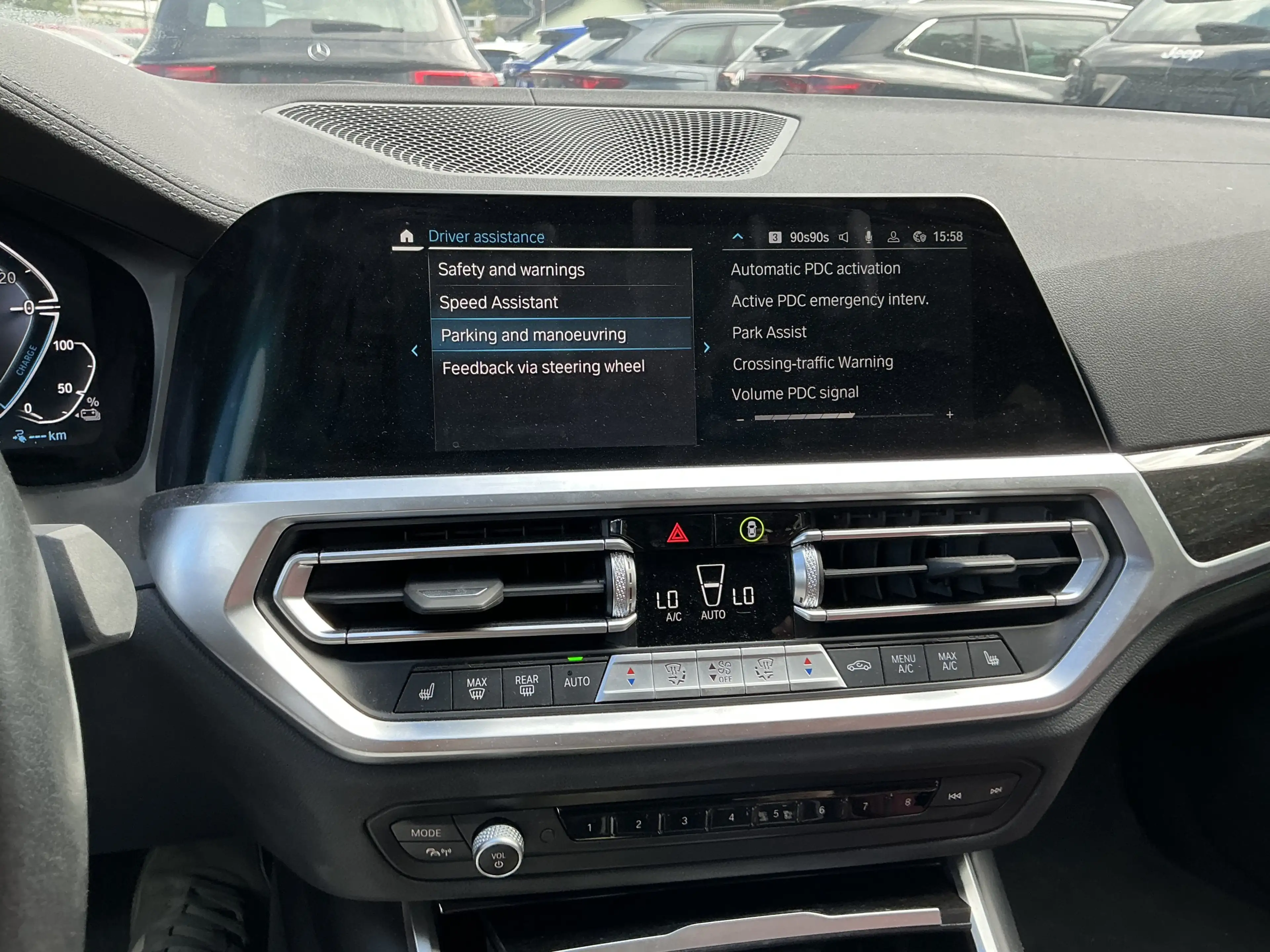 BMW 330 e Luxury Line R.Cam Leder Ambiente SHZ LED — photo 11