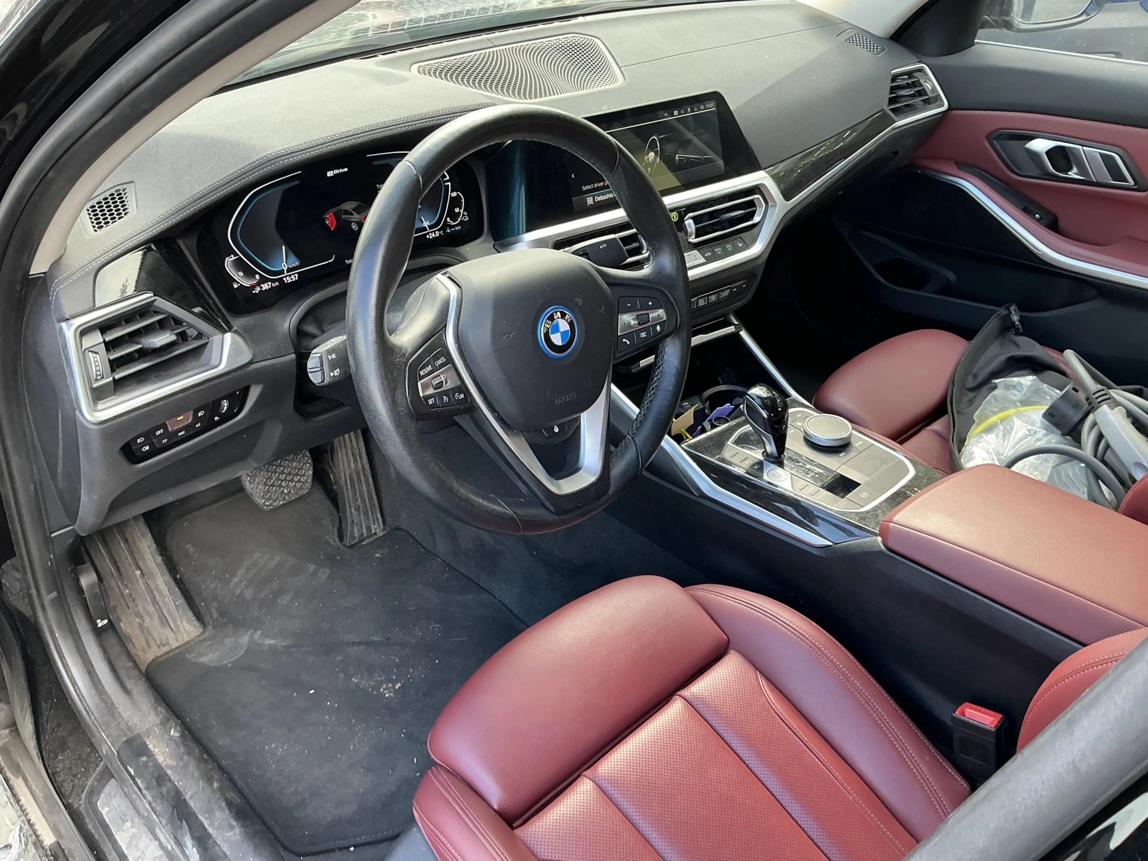 BMW 330 e Luxury Line R.Cam Leder Ambiente SHZ LED — photo 3