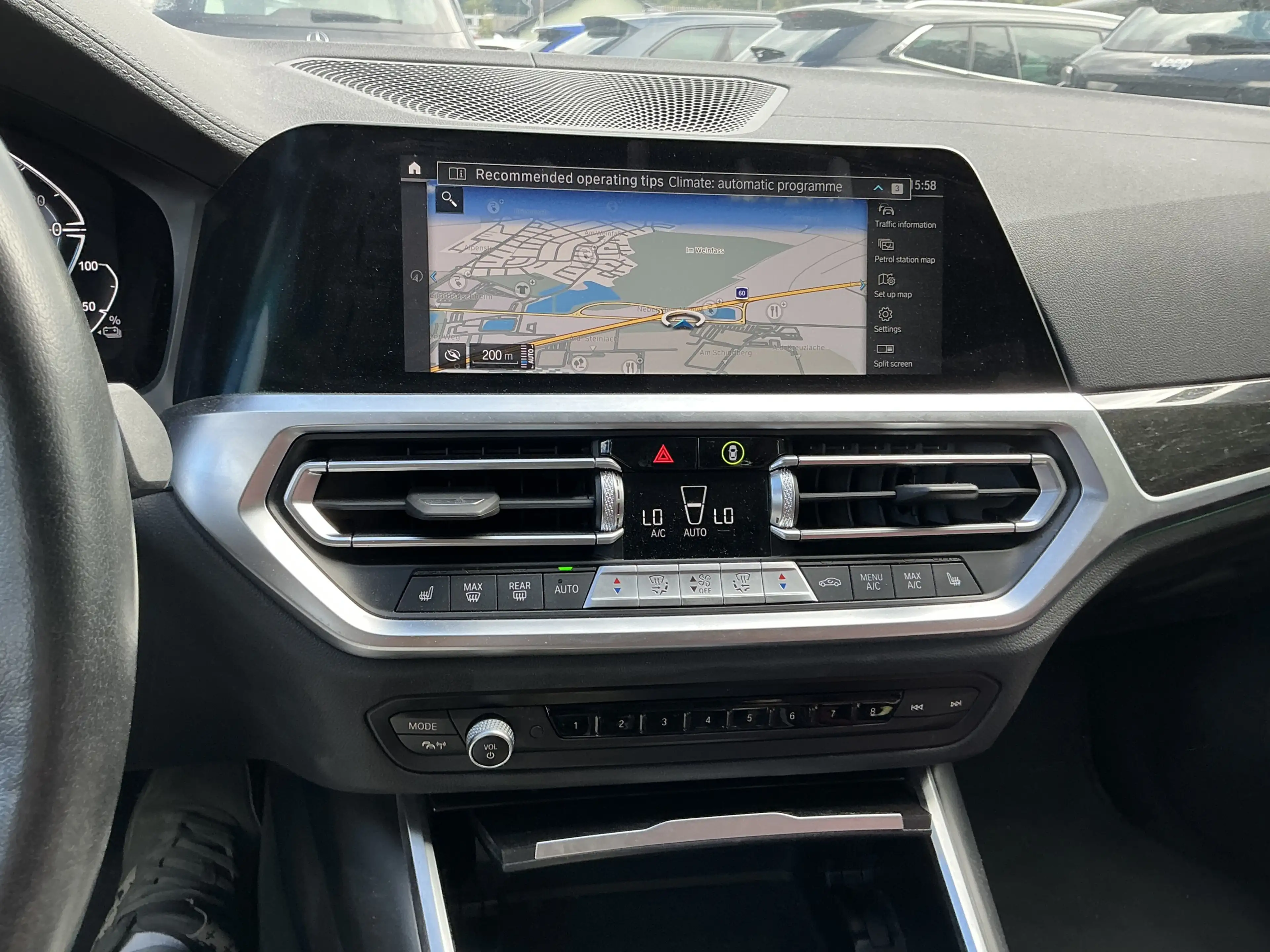 BMW 330 e Luxury Line R.Cam Leder Ambiente SHZ LED — photo 8