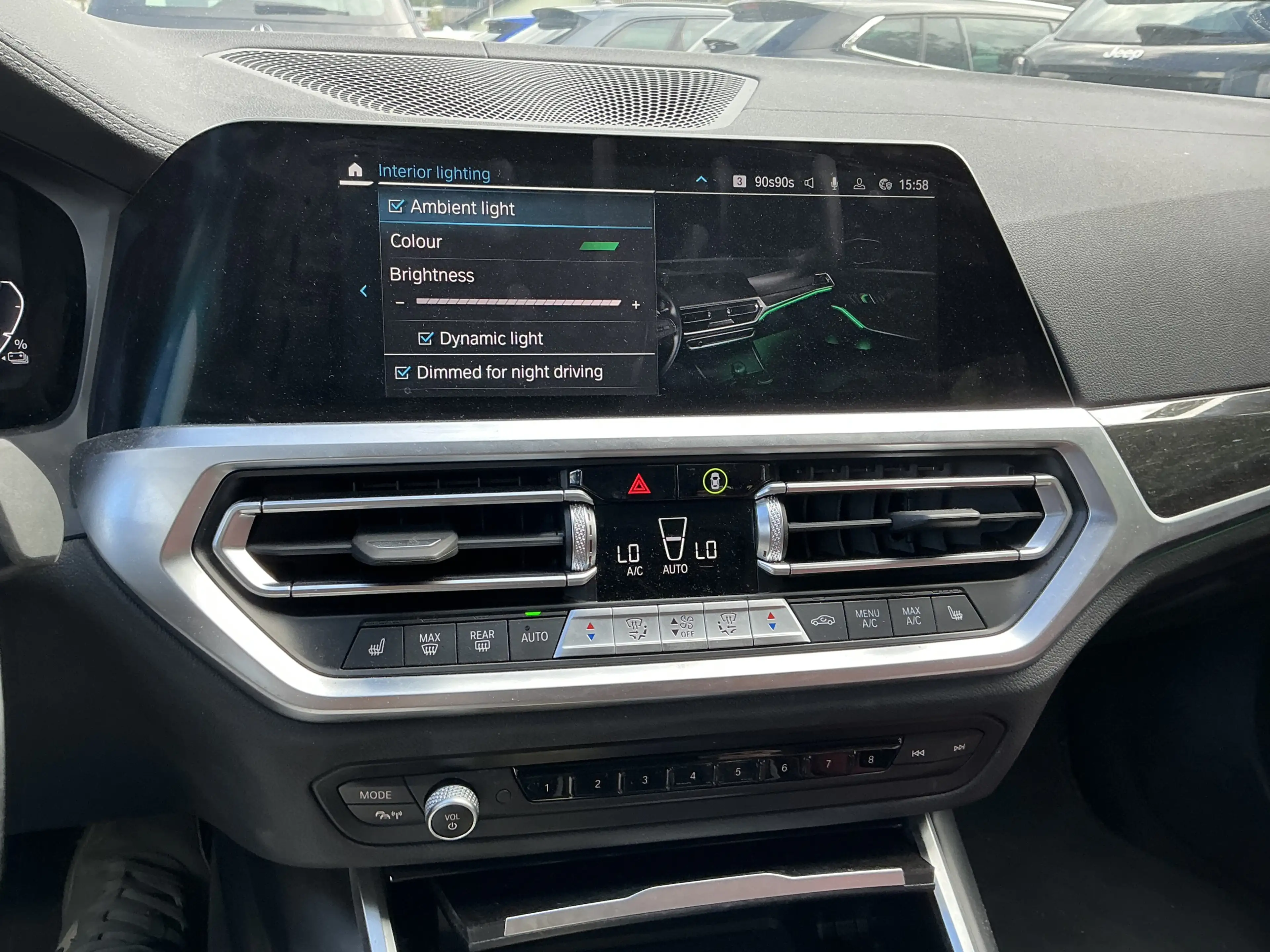 BMW 330 e Luxury Line R.Cam Leder Ambiente SHZ LED — photo 12
