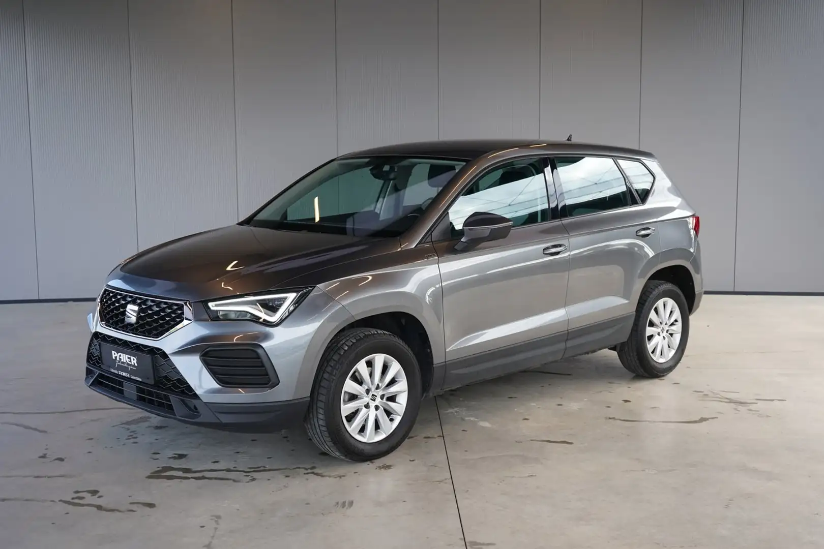 SEAT Ateca Reference 1.0 TSI Grau - 2