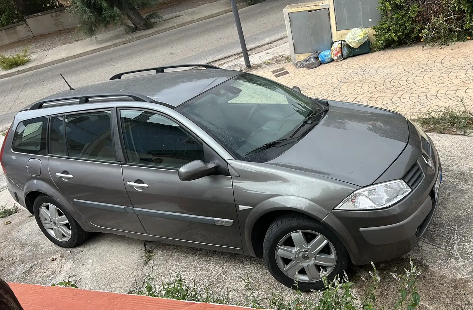 Renault Megane Grandtour 1.9 dci Confort Authentique 120cv - 1
