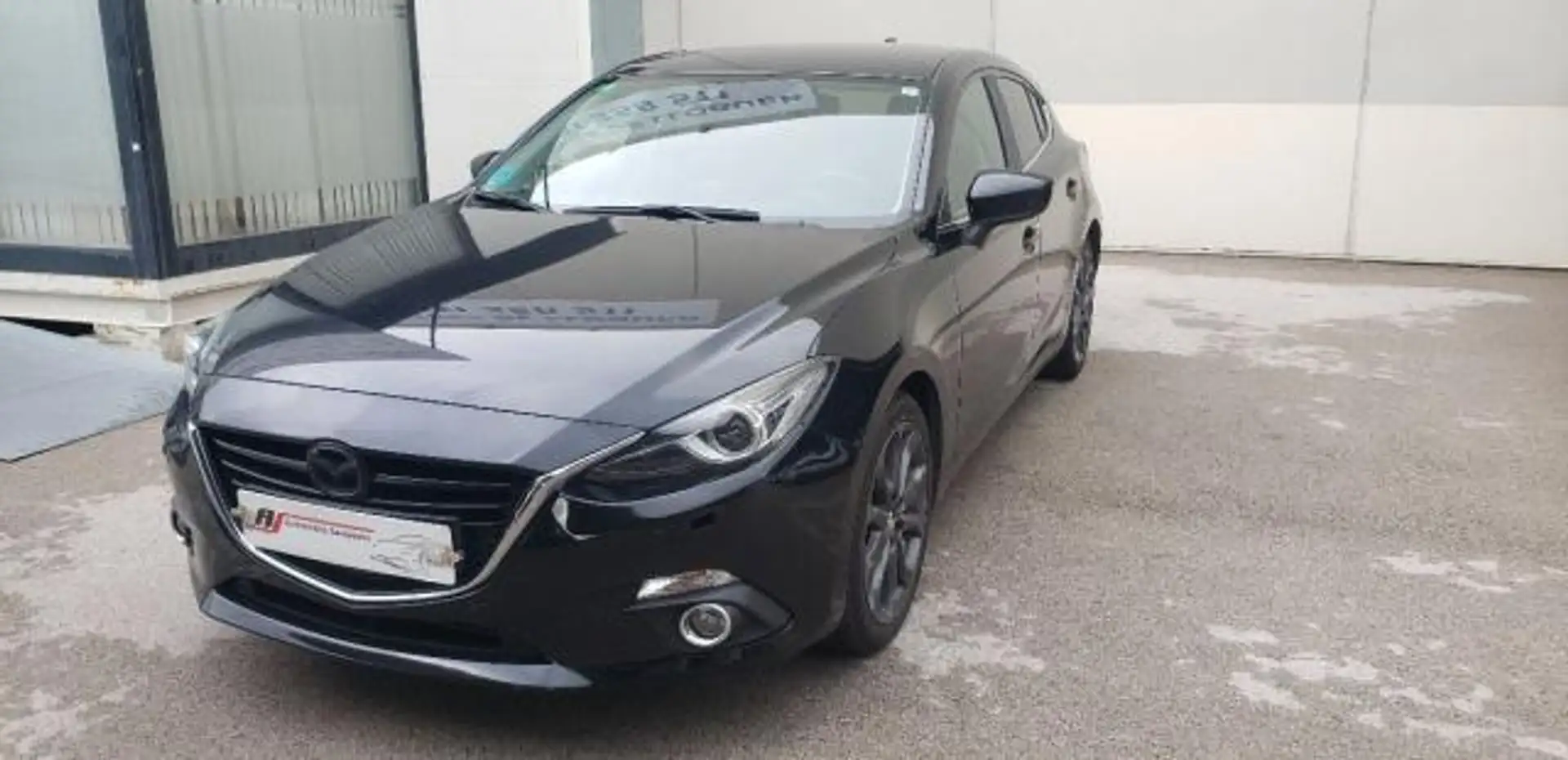 Mazda 3 5p SKYACTIV-D 2.2 150 CV Luxury Černá - 1