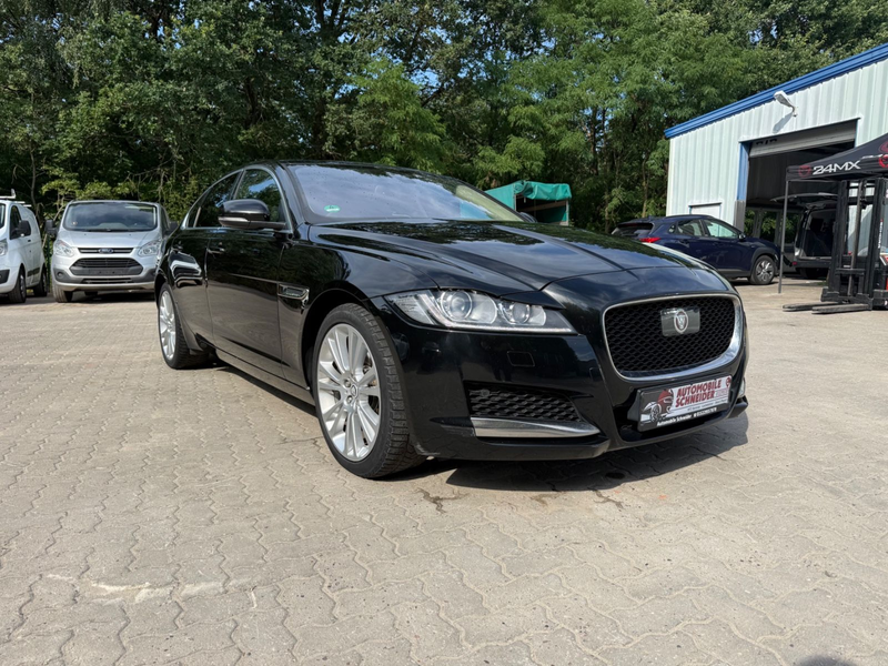 Jaguar XF Prestige — photo 2