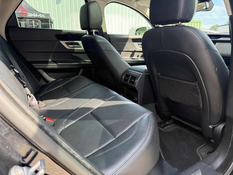 Jaguar XF Prestige — photo 13