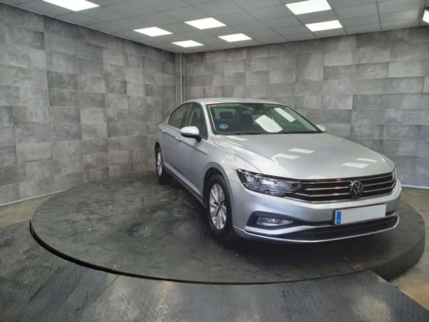 Volkswagen Passat Business 2.0 TDI 110kW (150CV) Gris - 2