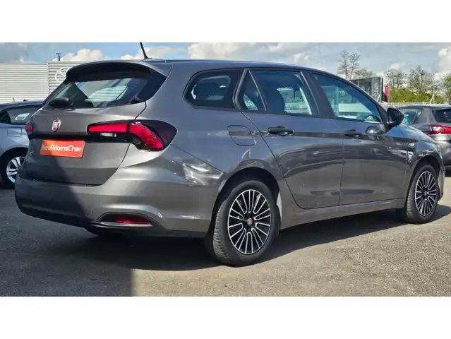 Fiat Tipo view 3